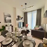 Modern & Smart 1Br W Stylish Interiors In Jvc