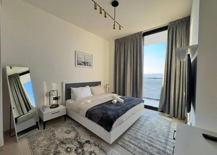 Modern & Smart 1Br W Stylish Interiors In Jvc
