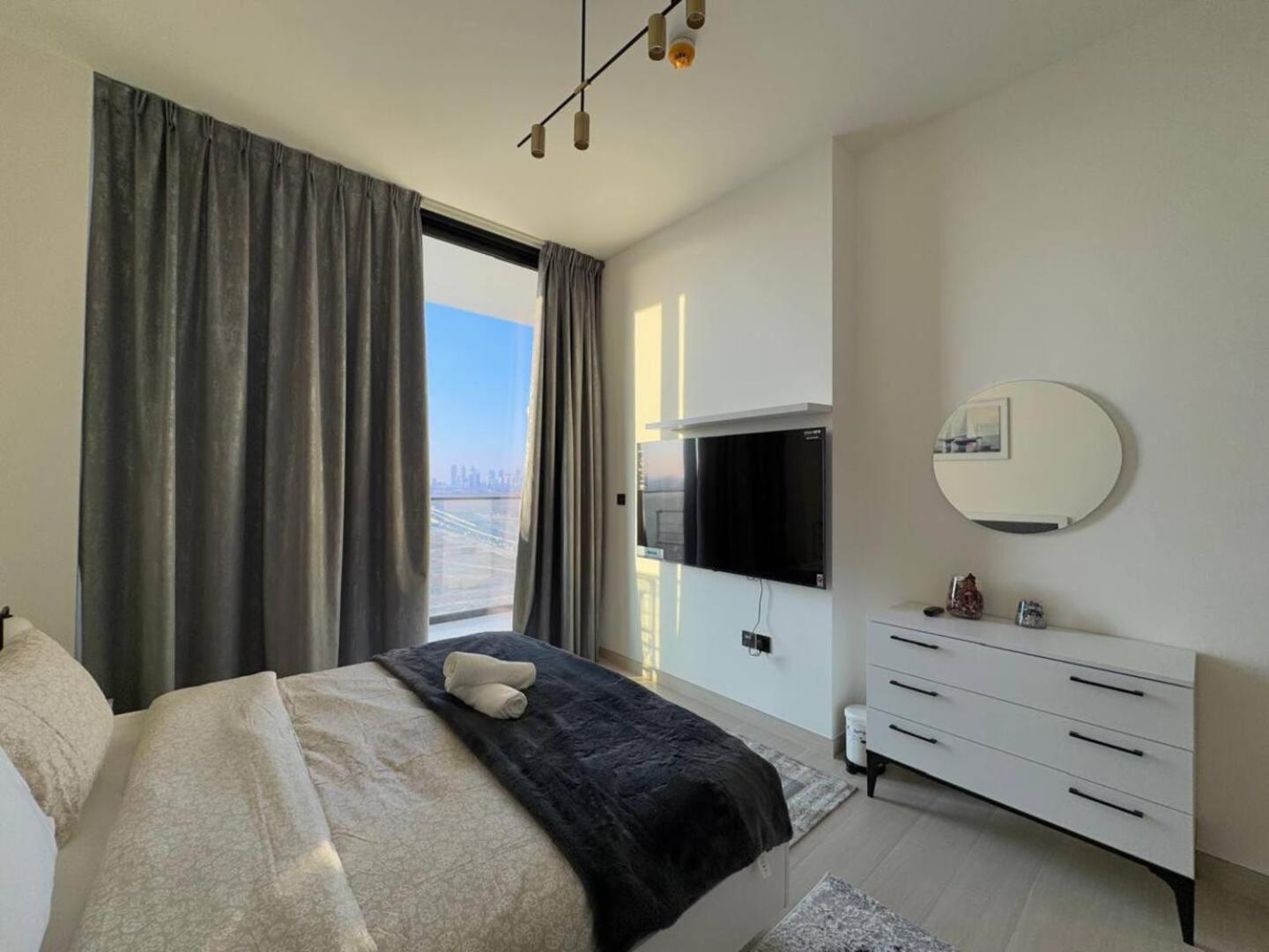Apartment Modern & Smart 1br W Stylish Interiors In Jvc