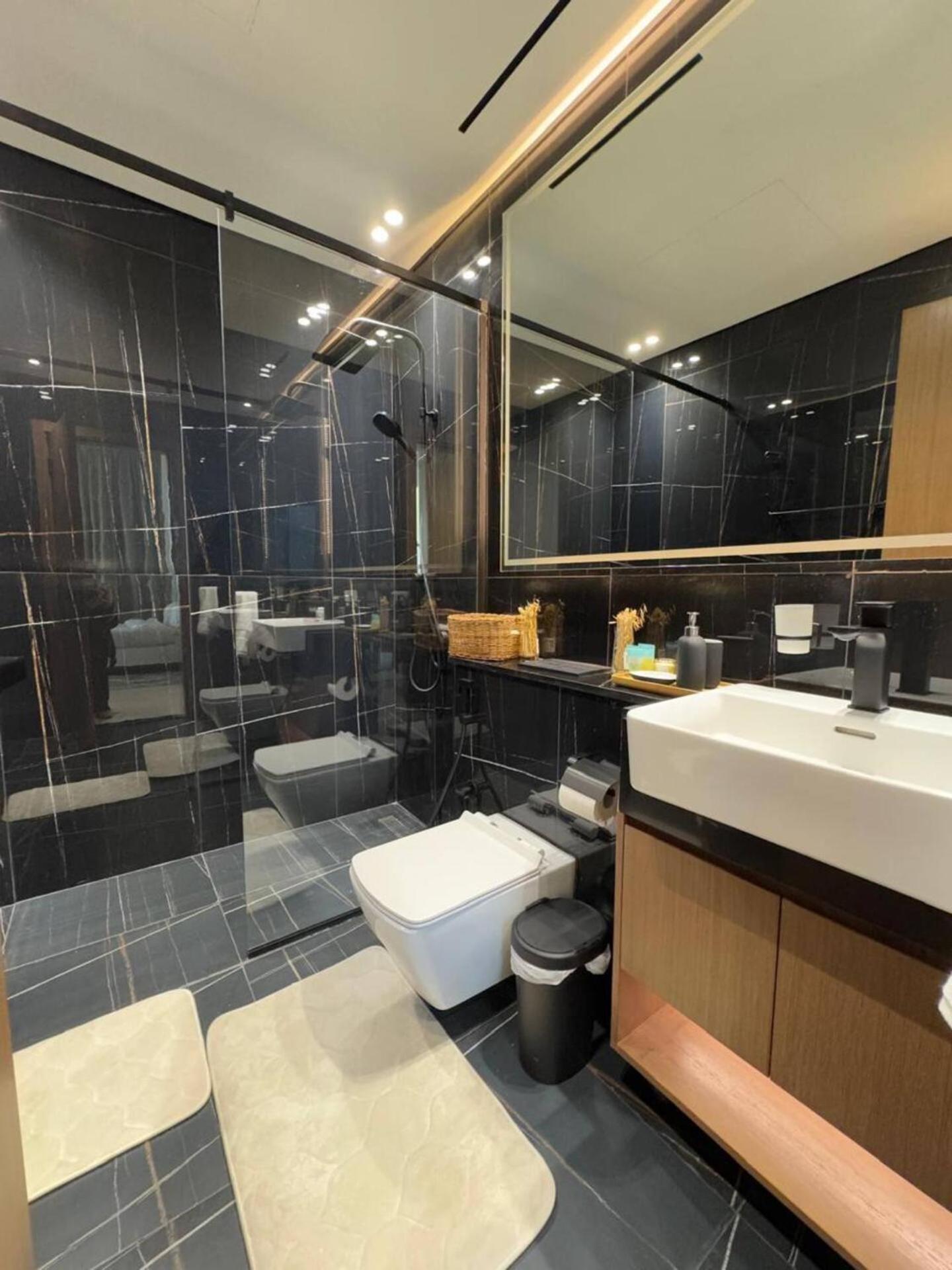 Apartment Modern & Smart 1br W Stylish Interiors In Jvc *