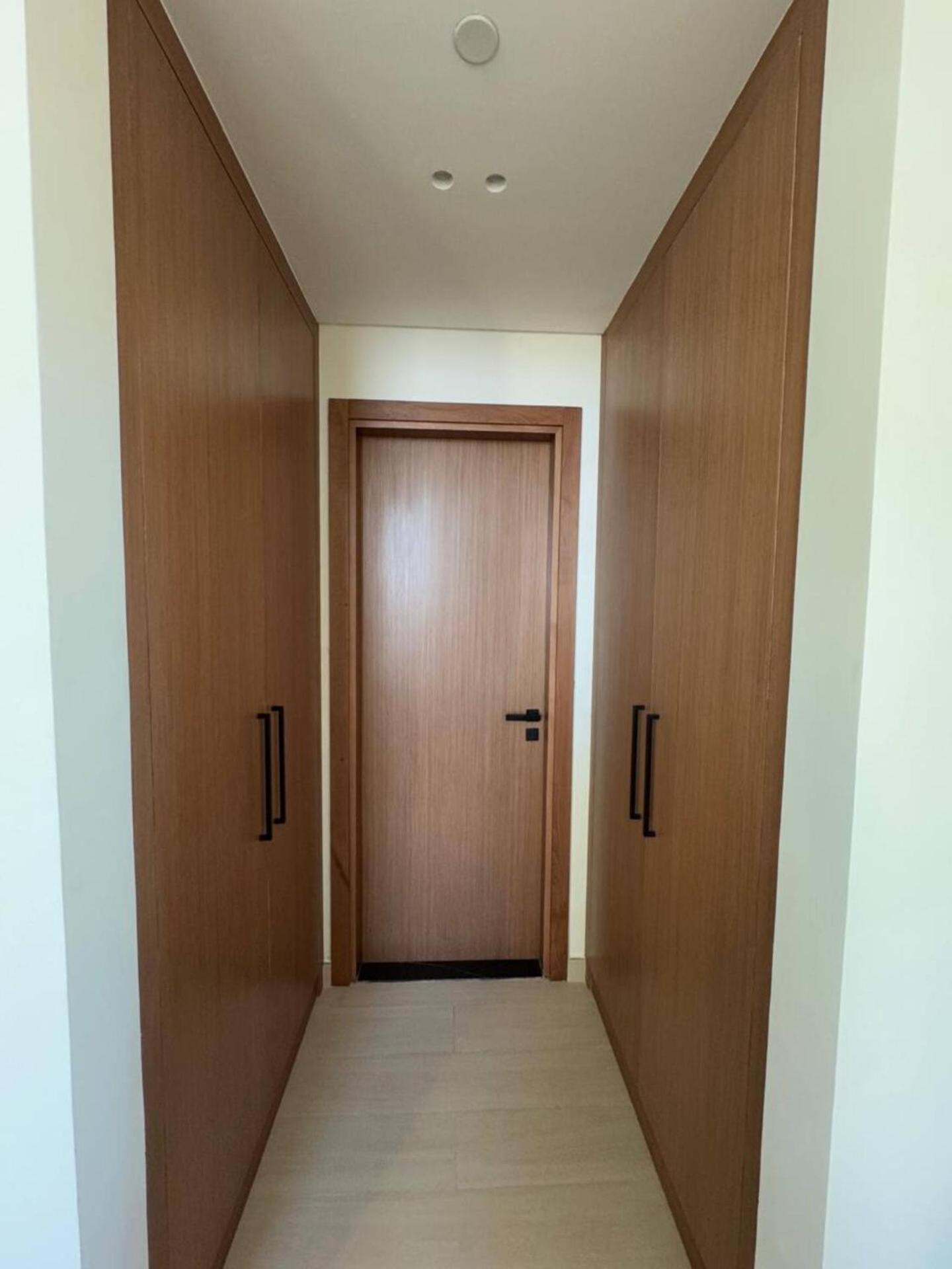 Modern & Smart 1br W Stylish Interiors In Jvc *