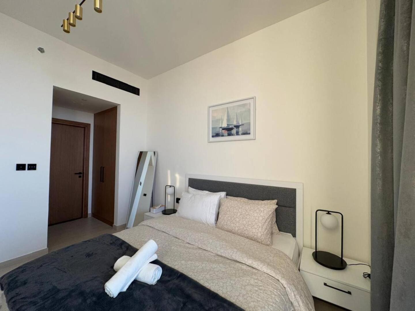 Modern & Smart 1br W Stylish Interiors In Jvc